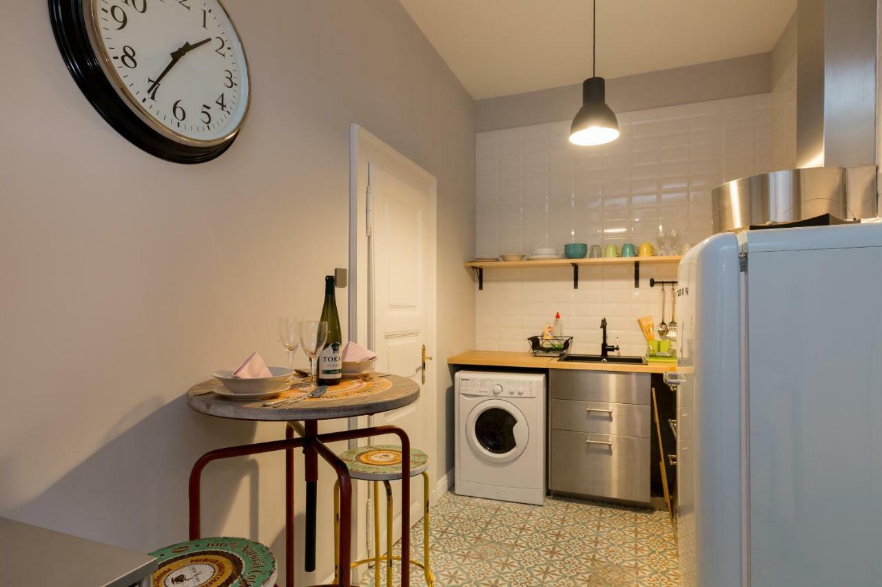 Deluxe Twin Studio In Kazinczy Street Διαμέρισμα Βουδαπέστη Εξωτερικό φωτογραφία